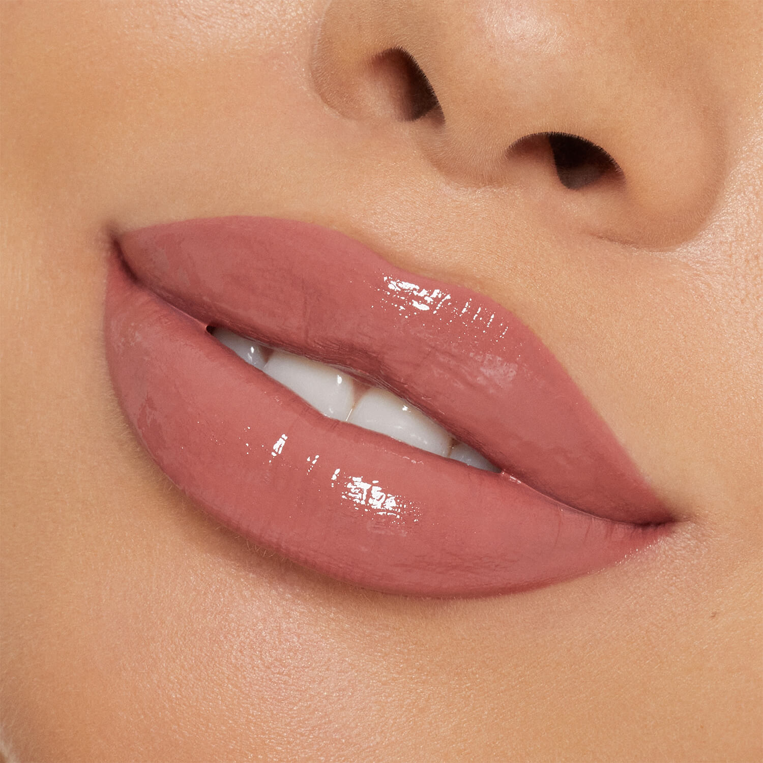 KJ LIP SHINE LACQUER (LABIAL LÍQUIDO)